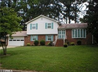 3409 N Radford Dr, Hopewell, VA 23860