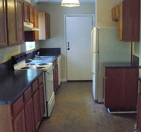 4th image of 7583 Sharbeth Dr S