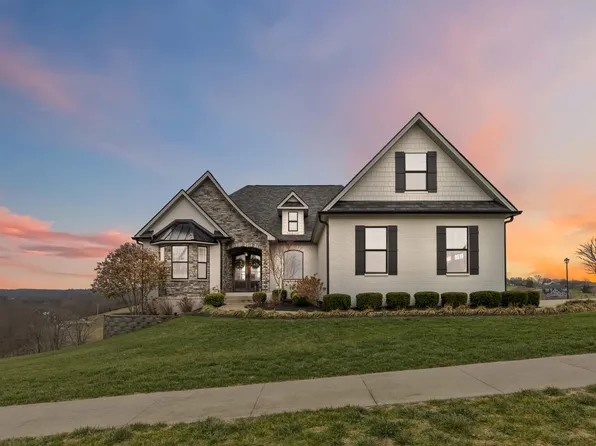 300 Prestwick Cir, Richmond, KY 40475
