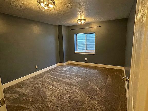 5th image of 11711 S Bluerock Ave