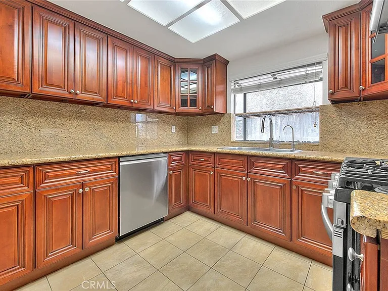 319 N Lincoln Ave #A — Photo 1
