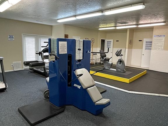 4th image of 1044 E Quail Park Dr APT A