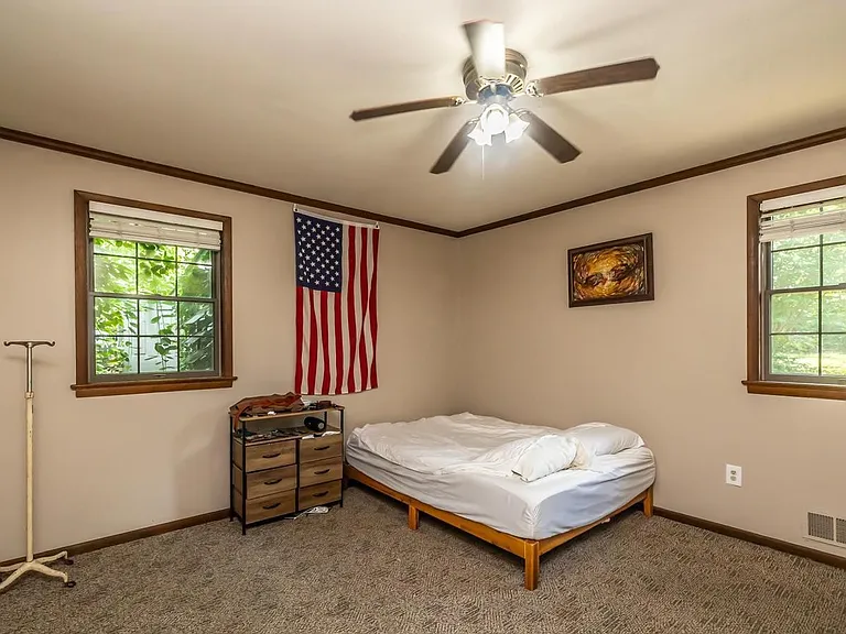 131 E Washington St #2 — Photo 7
