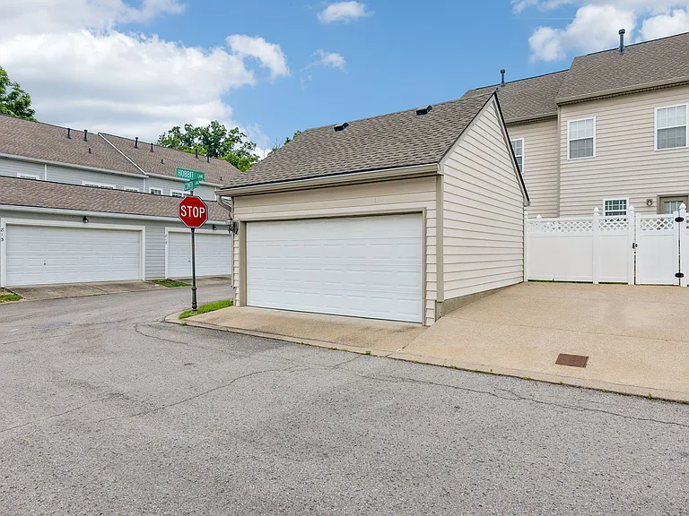 7855 Heaton Way — Photo 29