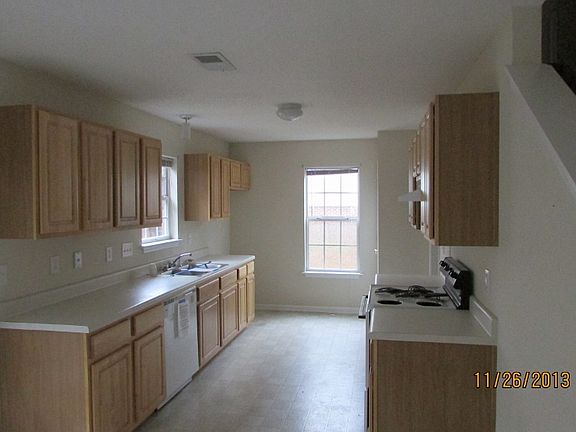 2nd image of 414 Shaw Ave