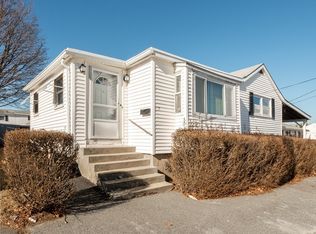 112 Sigourney St, Revere, MA 02151