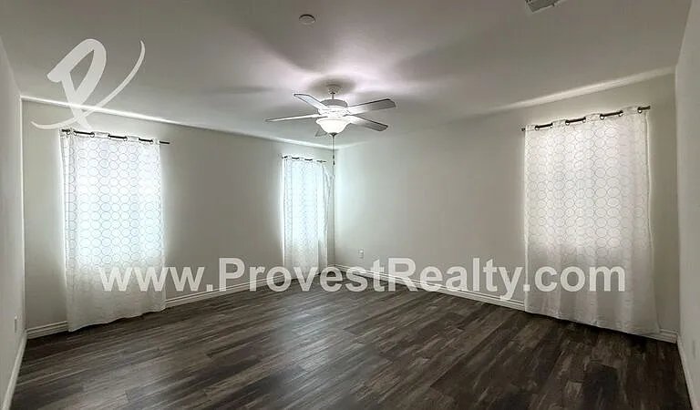 15946 Silvertip Way — Photo 11