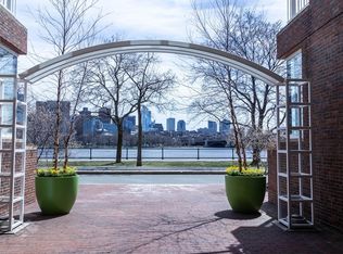 75-83 Cambridge Pkwy #E804, Cambridge, MA 02142