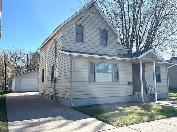 2nd image of 410 1st St N