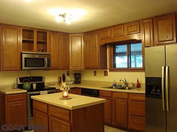 5th image of 948 Shady Ln