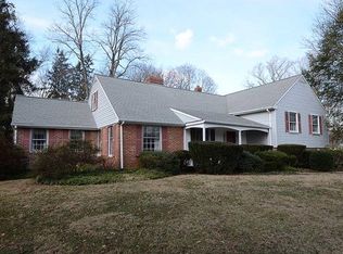 328 Strathmore Dr, Bryn Mawr, PA 19010