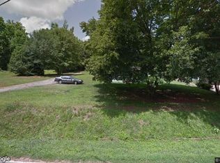444 Bobo Rd, Wellford, SC 29385