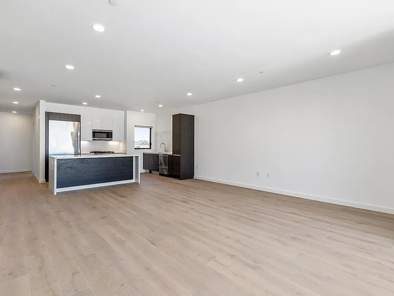 2 Russia Ave #301 — Photo 9