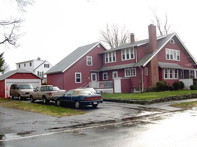 Back of house, Driveway