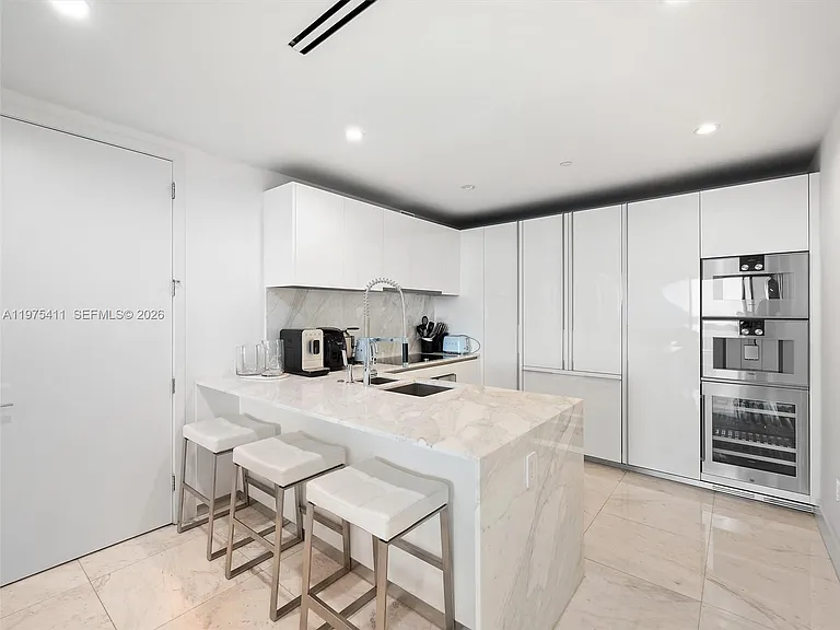 10203 Collins Ave #1105 — Photo 7