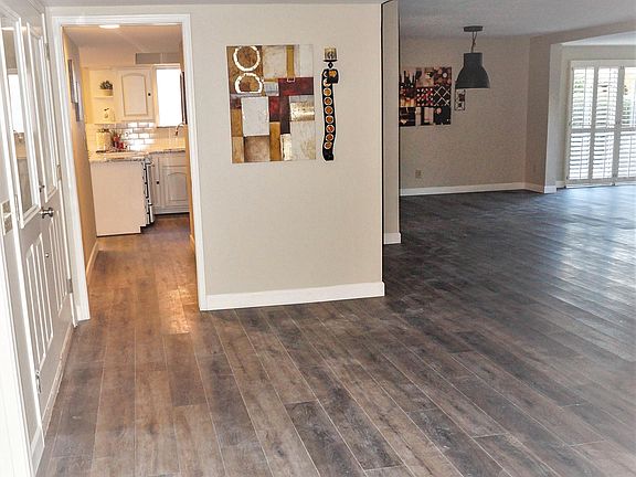 5th image of 25431 S Pinewood Dr