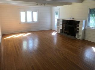 22 Hasbrouck Ln, Woodstock, NY 12498