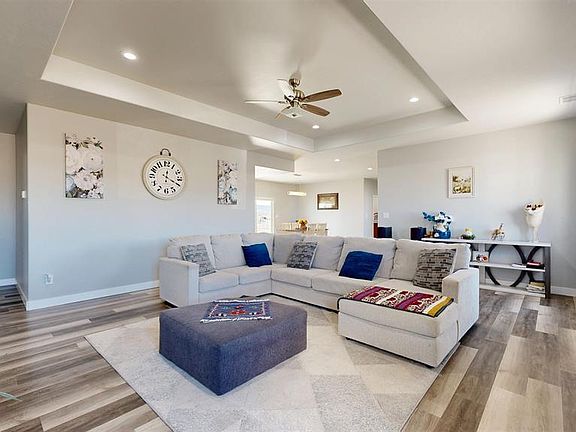 4th image of 3728 Ruth Lane