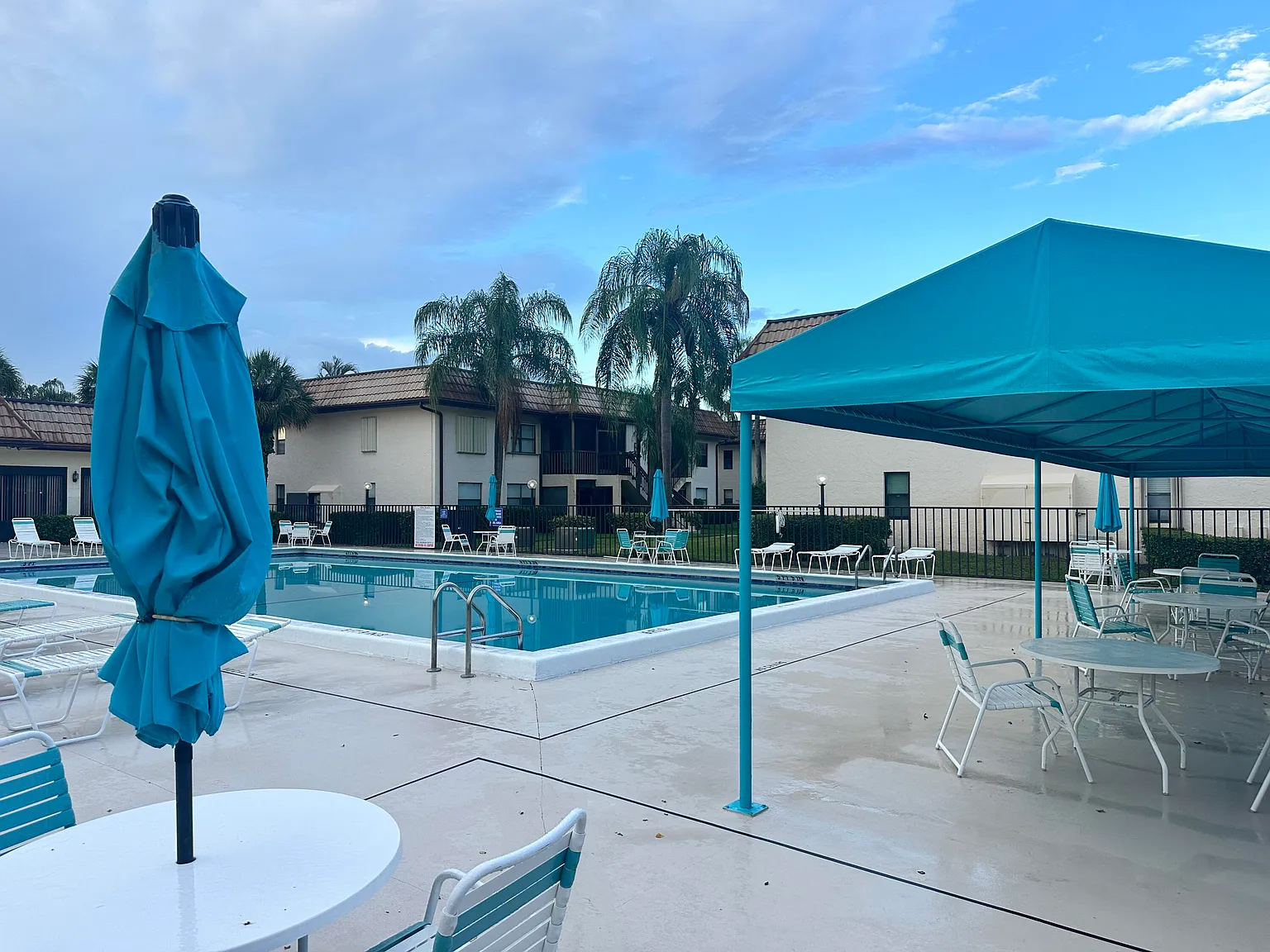 2 bed, 2.0 bath, 900 sqft, $1,650 — Photo 3