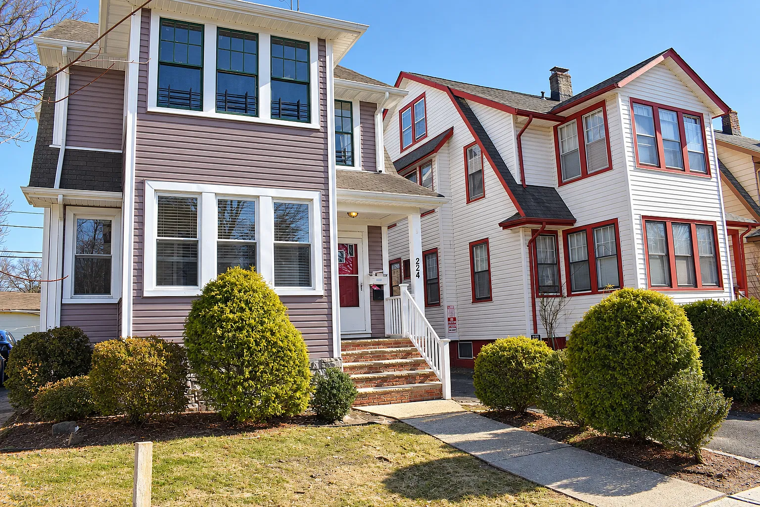 224 Ward Pl — Photo 1