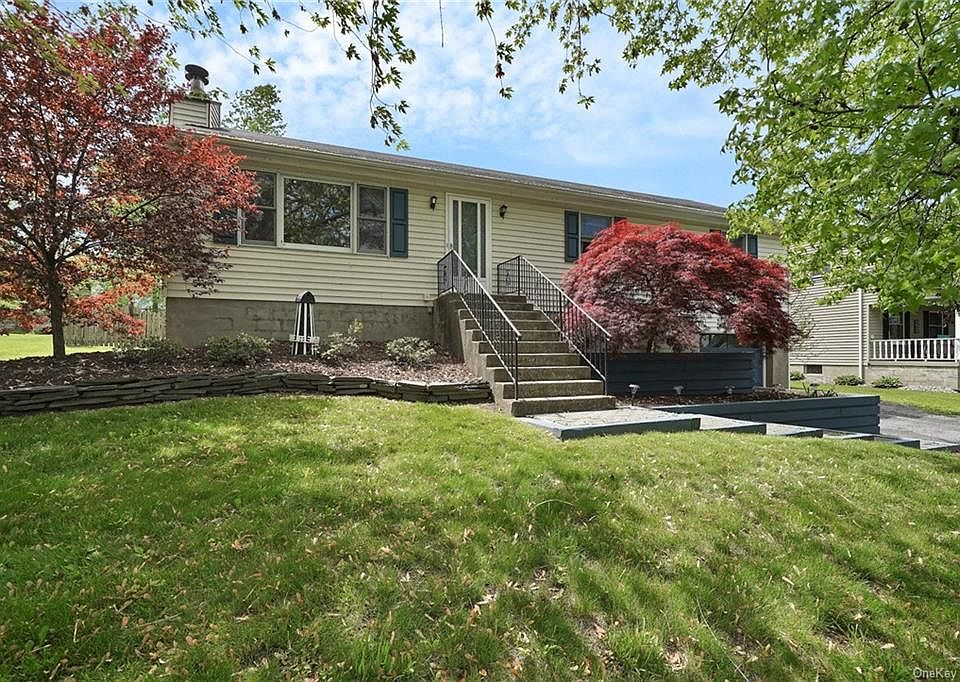1st image of 346 Butternut Dr