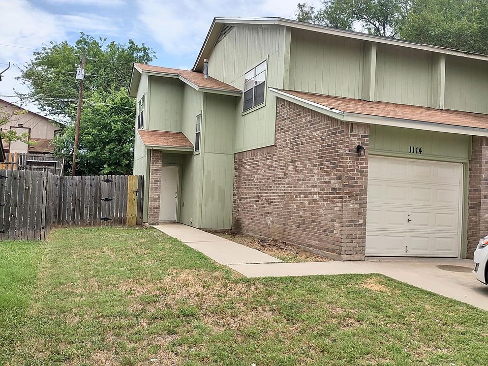 1st image of 1114 Royal Crest Dr