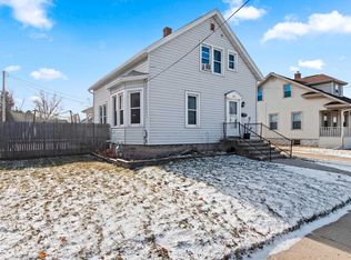 205 Division St, Neenah, WI 54956