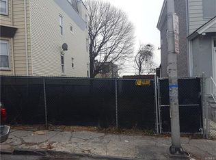 174 Elm St, Yonkers, NY 10701