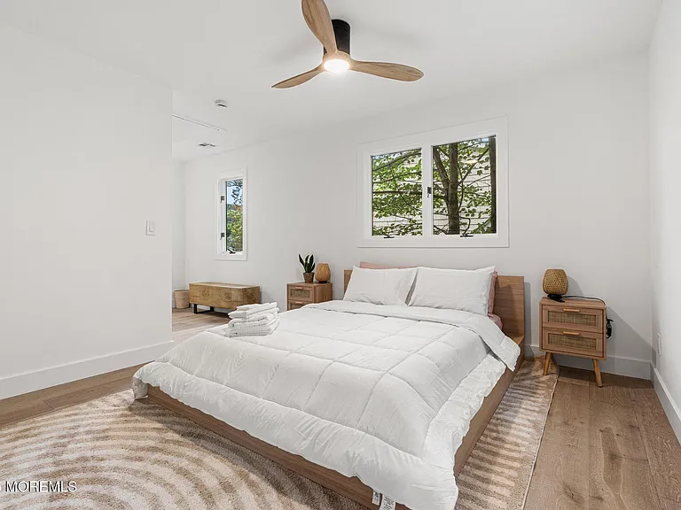 39 Upper Lakeview Ave — Photo 8