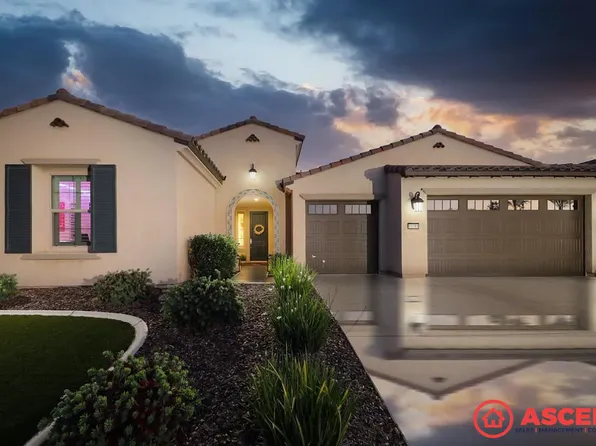 13711 Pemberley Passage Ave, Bakersfield, CA 93311