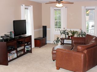 10 Oliver Ln, Hopkinton, MA 01748