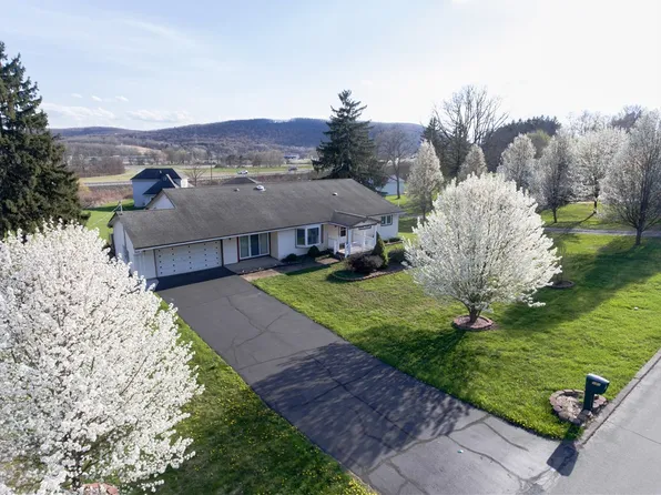 919 W Broad St, Horseheads, NY 14845