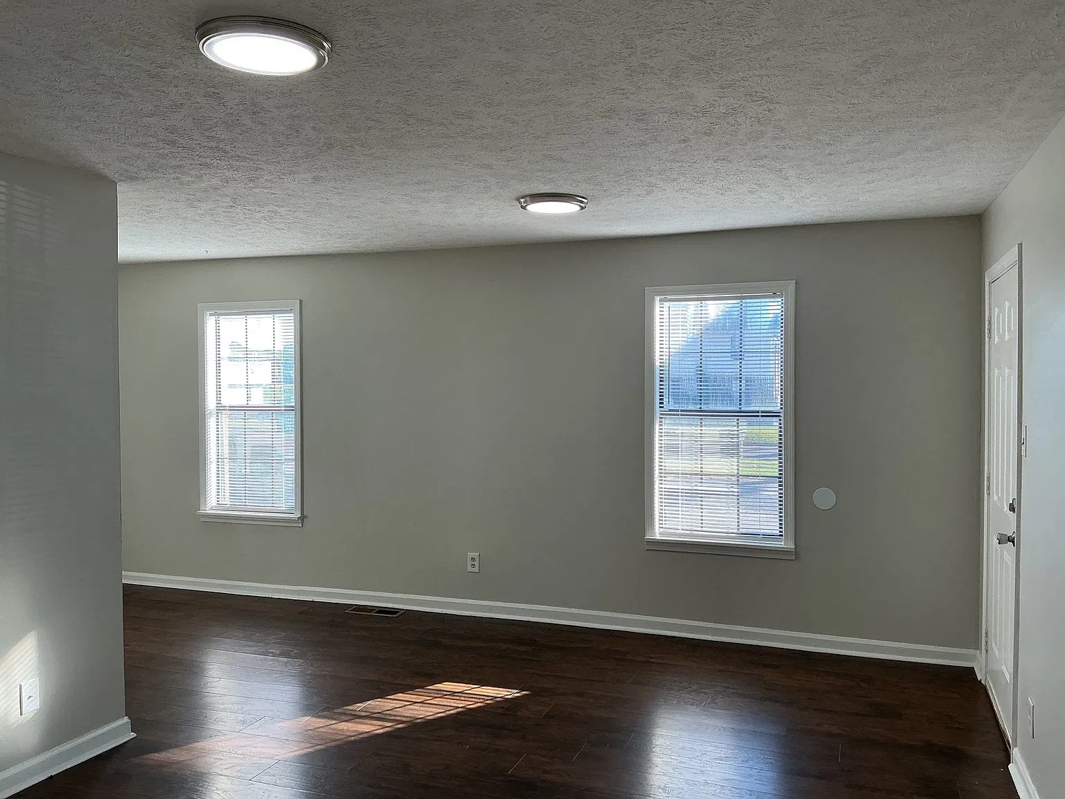 1 bed, 728 sqft, $850 — Photo 4