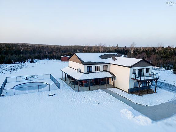 3rd image of 940 Hills Rd