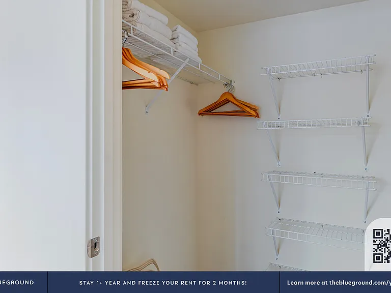 Walk-in Closet