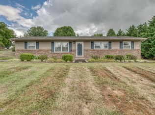1008 Shamrock Dr, Jonesborough, TN 37659