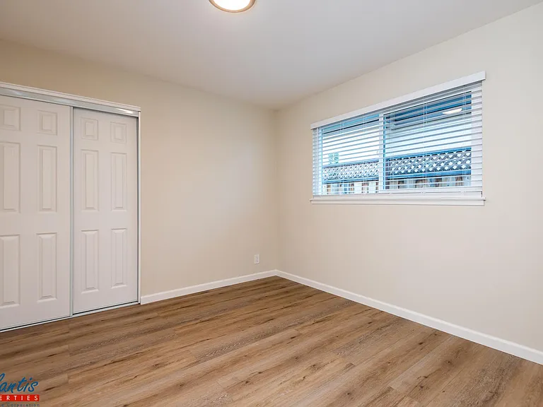 6608 Dartmoor Way — Photo 13