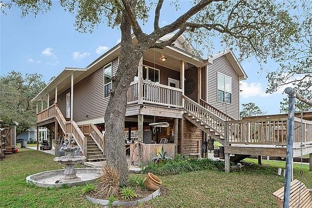 1st image of 28481 Lake Dr N