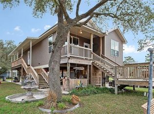 28481 Lake Dr N, Lacombe, LA 70445