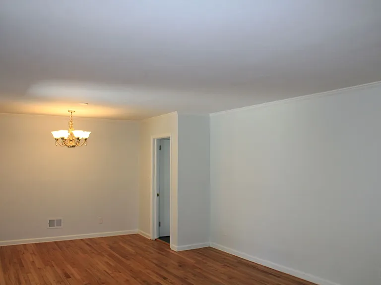 916 Stanton Dr — Photo 10