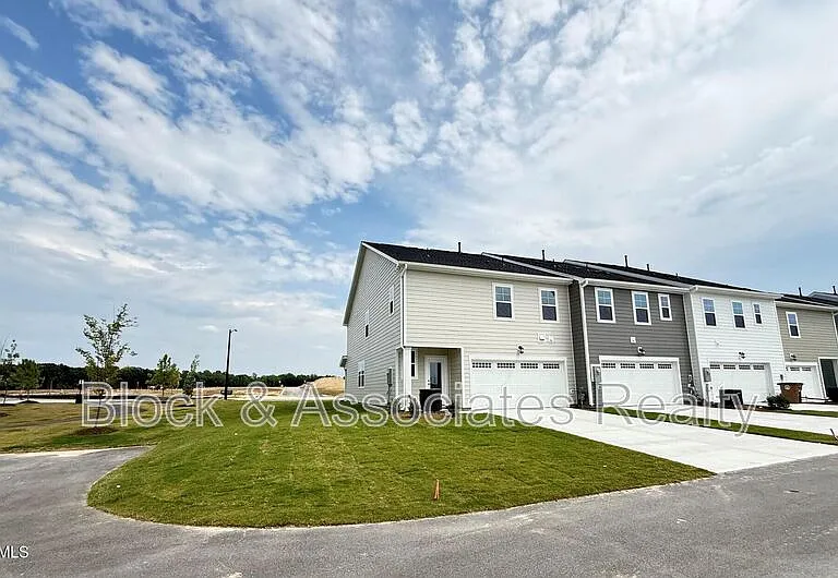 304 Marmalade Sky Ln — Photo 33