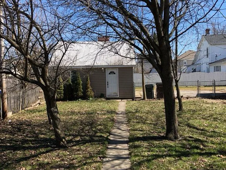 40 S Main St #40 — Photo 16