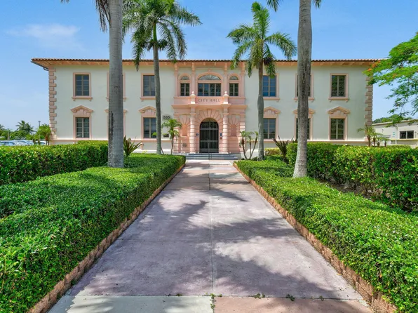 704 W Jasmine Drive, Lake Park, FL 33403