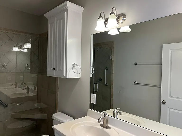 3003 Canal Drive, Wilson, NC
Master Bathroom