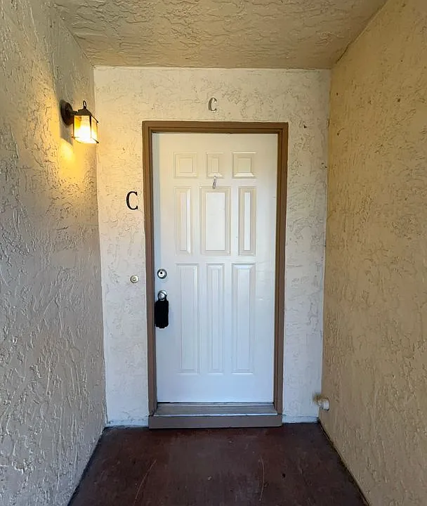1551 Highland Drive