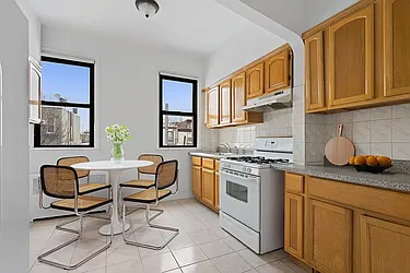 Rented by Downtown Mgt & Realty LLC