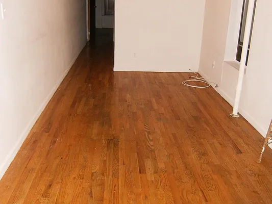 Rented by Sky Management | media 32