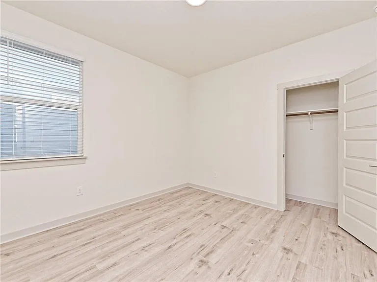 7512 Daves Landing Dr — Photo 17