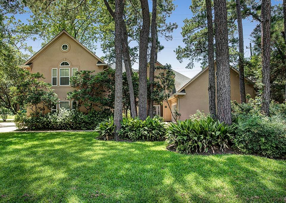 1st image of 303 W Gaywood Dr