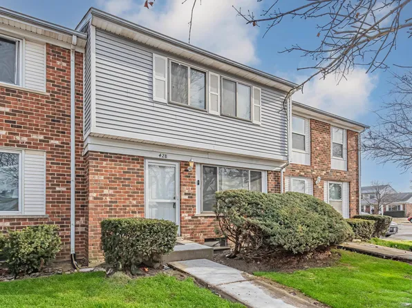 428 Greentree Ln #0, Bolingbrook, IL 60440